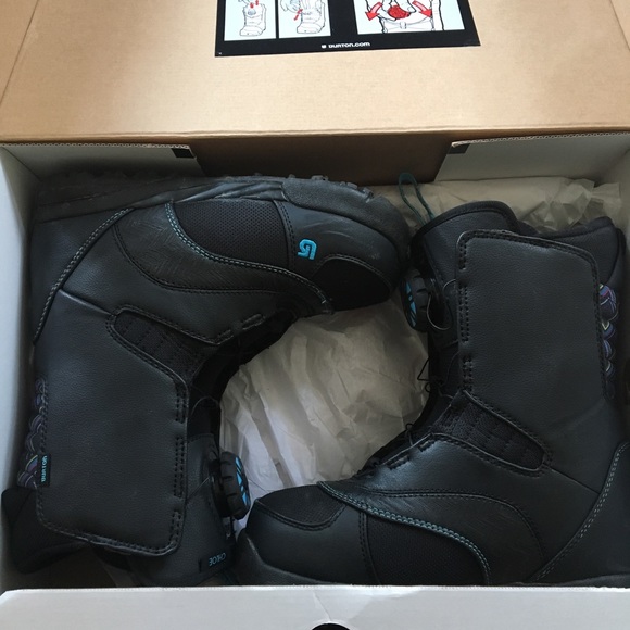 burton chloe snowboard boots